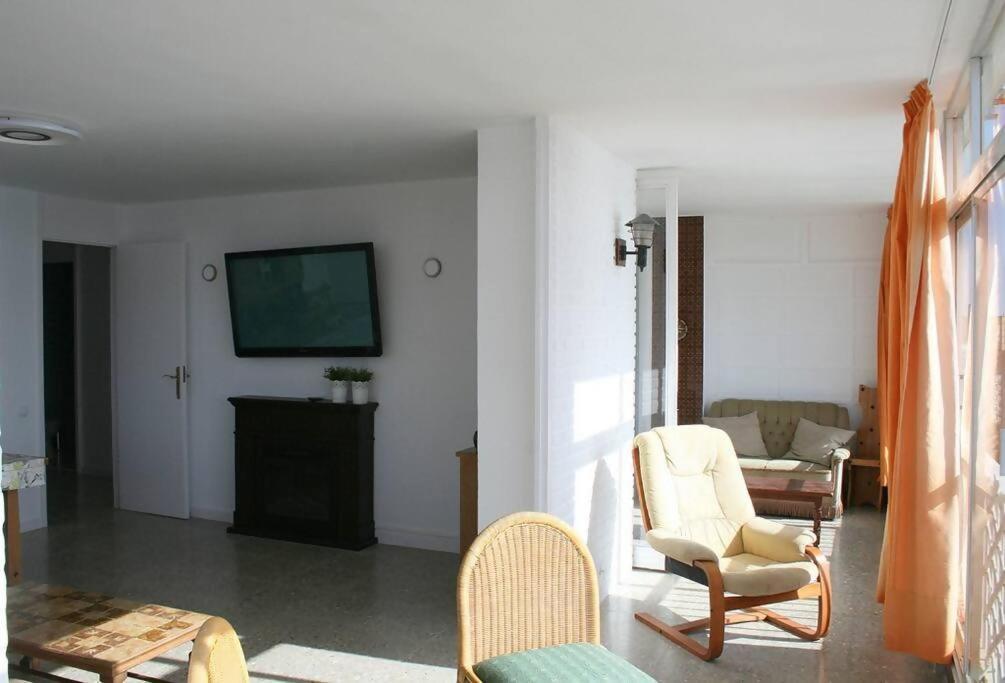 Tahiti Muchavista Flat With Sea Views *